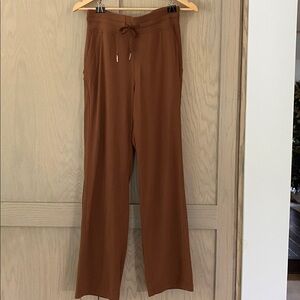 lululemon Ready to Rulu Straight Leg 31”Size 4